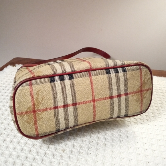 AUTHENTIC Vintage Burberry Haymarket Check Shoulder Bag With Certificate - Picture 7 of 11